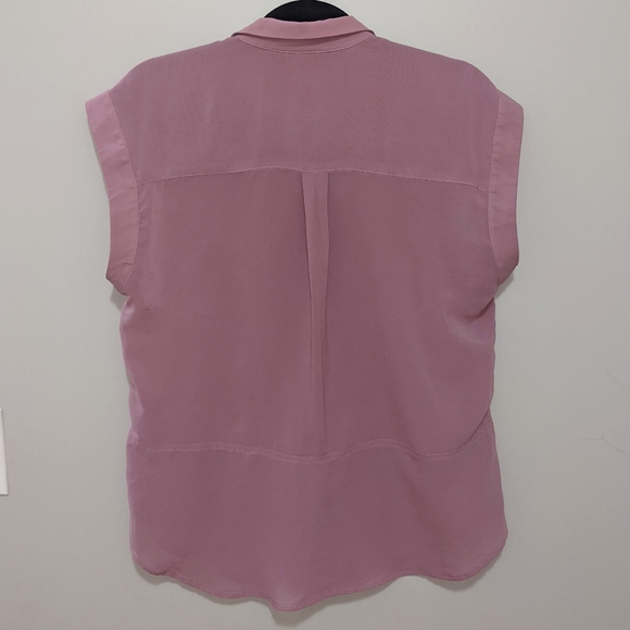 Semi-sheer blouse - Picture 2 of 6